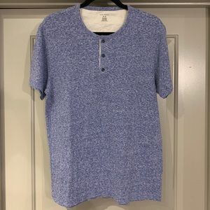 Club Monaco men’s Henley shirt blue size Medium